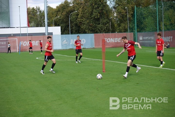 Почему «Спартак» — претендент на чемпионство и чего не хватает «Рубину»