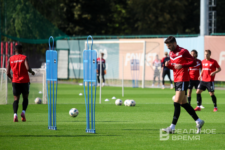 Почему «Спартак» — претендент на чемпионство и чего не хватает «Рубину»