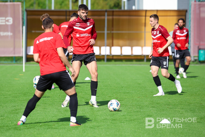 Почему «Спартак» — претендент на чемпионство и чего не хватает «Рубину»