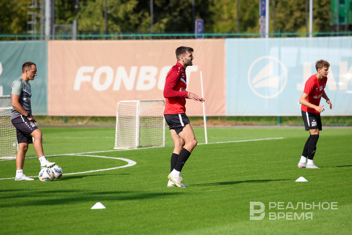 Почему «Спартак» — претендент на чемпионство и чего не хватает «Рубину»