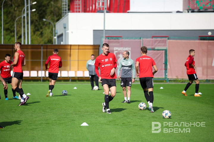 Почему «Спартак» — претендент на чемпионство и чего не хватает «Рубину»