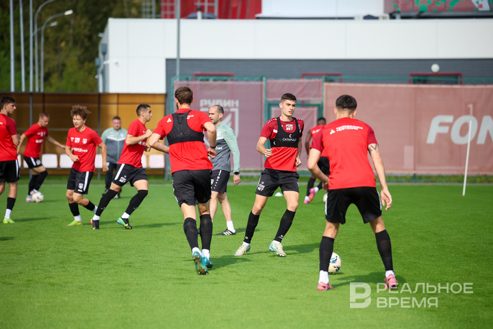 Почему «Спартак» — претендент на чемпионство и чего не хватает «Рубину»