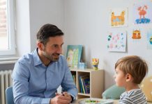 Когда вести ребенка к логопеду: 12 сигналов, после которых нельзя ждать