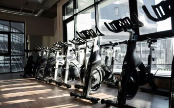 Почему стоит ходить в фитнес-клуб