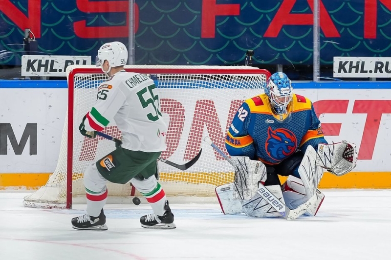 Барабанов вышел из спячки, Гатиятулин подловил Галлана, а Арефьев — вне игры