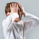 Головные боли у школьников — от переутомления до мигрени