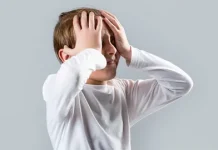 Головные боли у школьников — от переутомления до мигрени