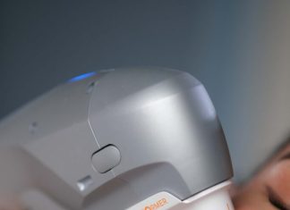 Векторный лифтинг: современная методика омоложения лица