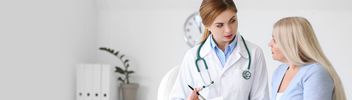 каждый второй россиянин выбирает частную медицину из‑за возможности быстро попасть на прием любого специалиста