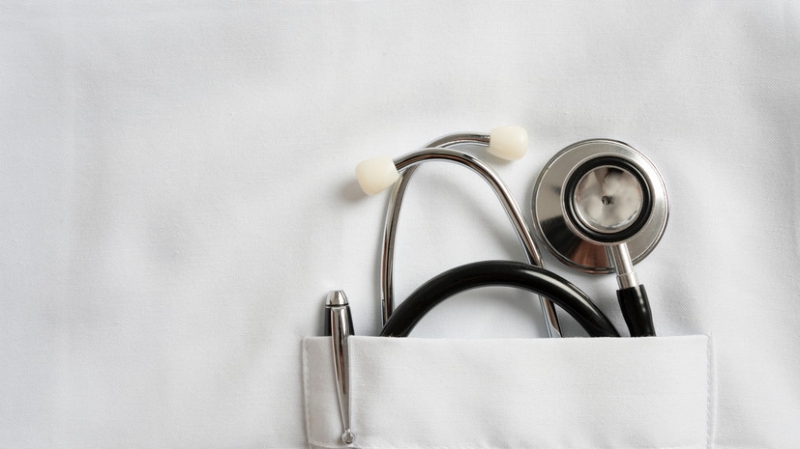 На Ямале врачи спасли женщину с перфорацией желудка