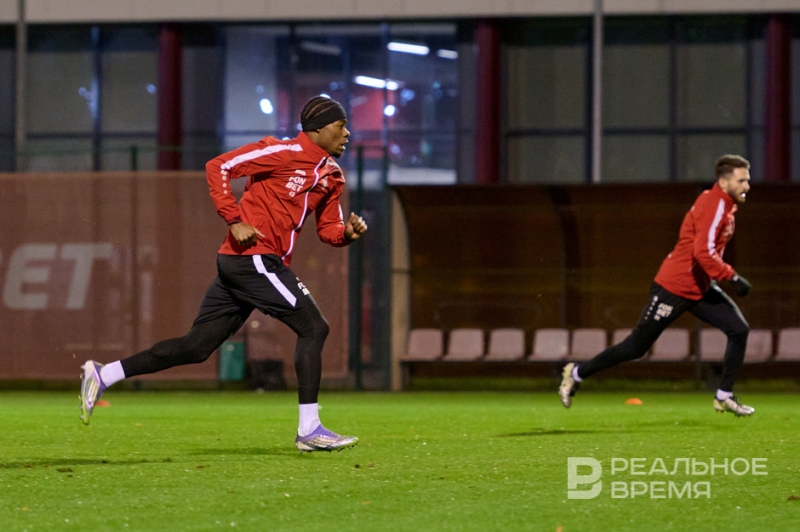 Почему Рахимов не читает комментарии в соцсетях, что делал Даку и как Сиве вел себя с тренером