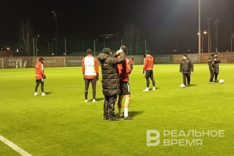 Почему Рахимов не читает комментарии в соцсетях, что делал Даку и как Сиве вел себя с тренером