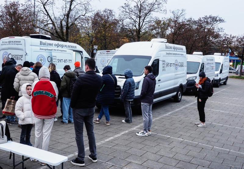 «Праздник иждивенчества вечно продолжаться не может»: почему в Германии решили урезать пособия для украинских беженцев