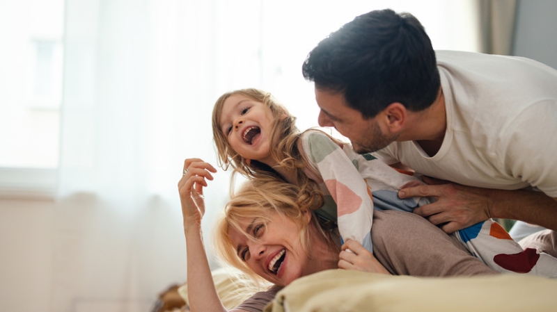 Психолог Девятка объяснила, как правильно баловать ребёнка в раннем возрасте