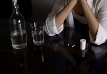 Вывод из запоя на дому: преимущества и риски процедуры