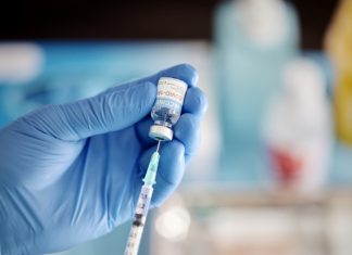 Инфекционист Тимаков: вакцинация эффективна против гонконгского гриппа